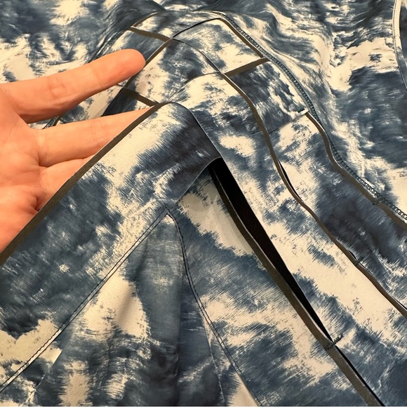 NWT Lululemon Light Speed ultralight vest blue/light gray size 8 - Picture 6 of 15